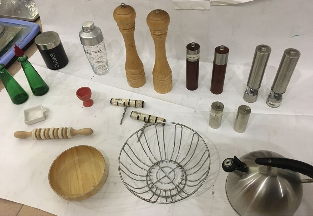 Saca rolhas saleiro especiarias fruteira chaleira (cozinha)