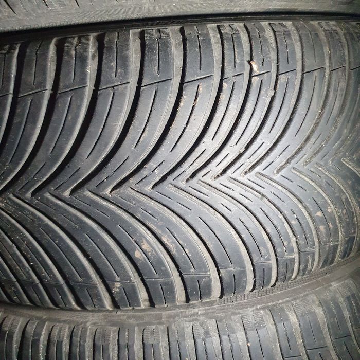 Opony kleber 4szt 235/55R19 6-7mm dot 3923 wielosezonowe