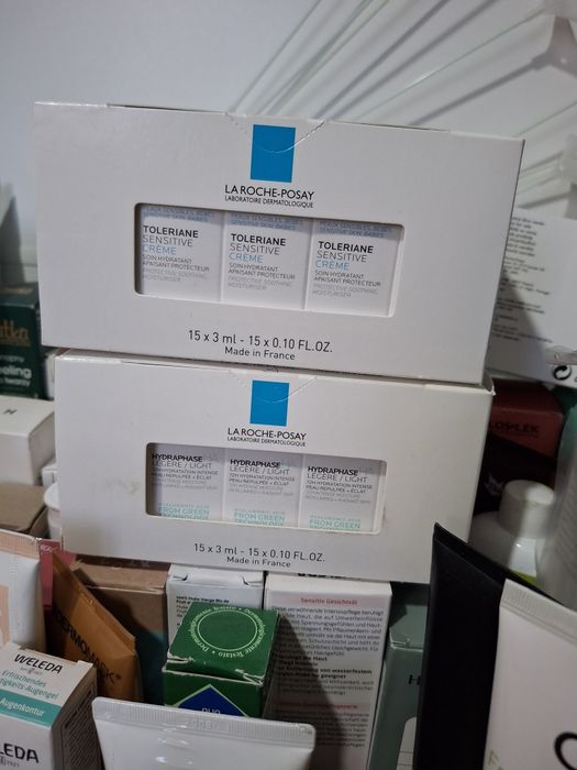 Помада пудра тіні  крем маска