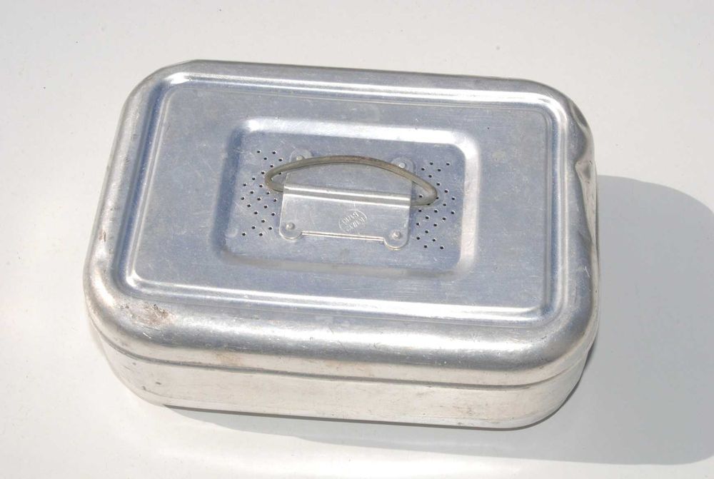 Stary pojemnik chlebak turystyczny antyk PRL