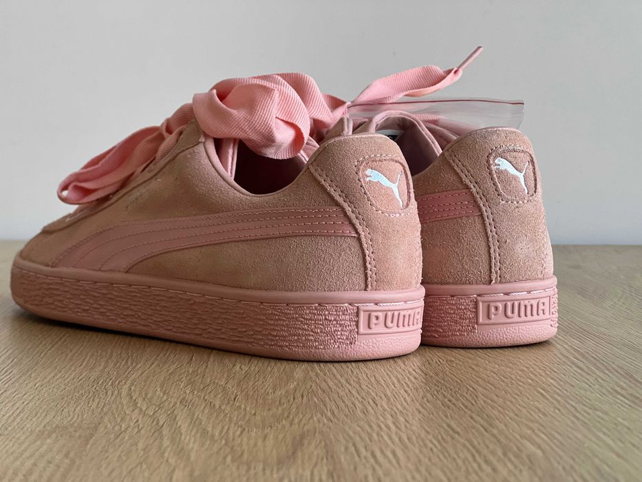 Жіночі кросівки Puma Suede Heart EP, (р. 41)