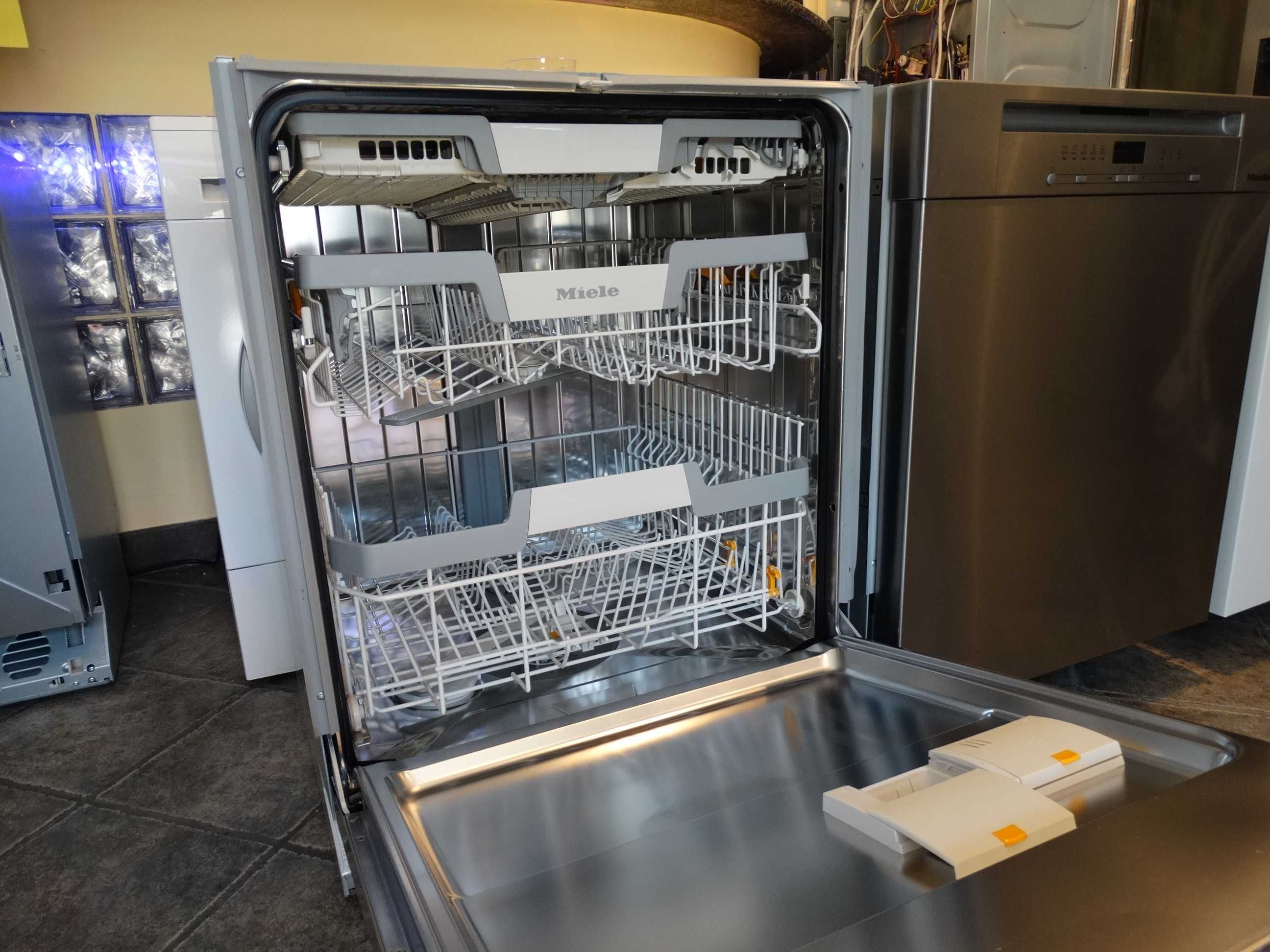 Zmywarka pod blatowa biała Miele G7200 SC nowy model 6 m-cy gwar