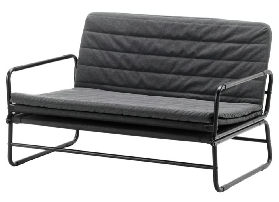 Sofá-cama usado apenas uma vez