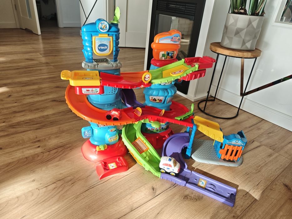 Komisariat policji vtech tut tut autka