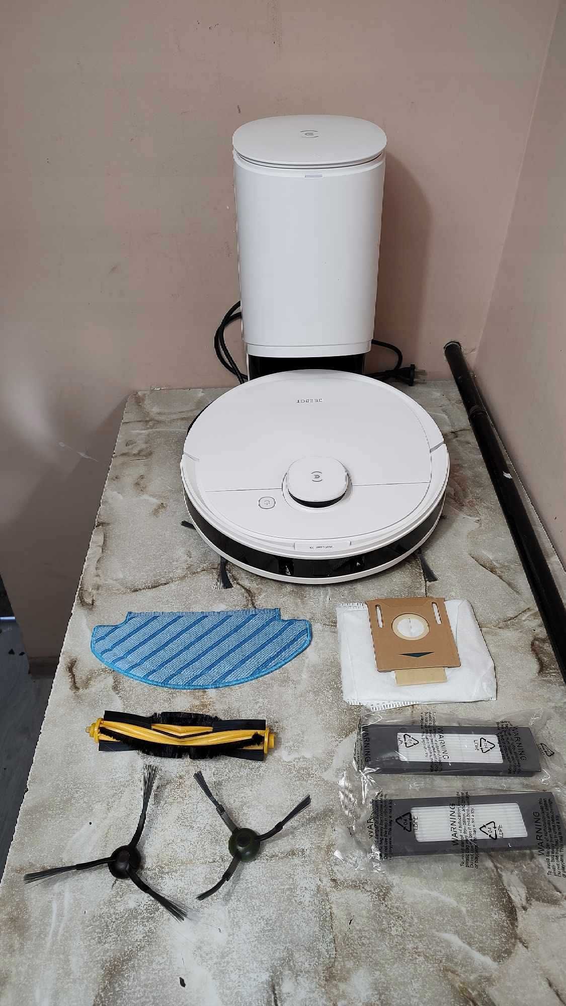 Robot sprzątający Ecovacs Deebot N8 Pro+ biały