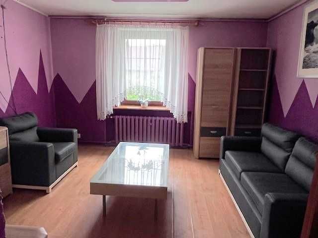 Mieszkanie z ogródkiem I piętro w Żarach. Dwa miejsca parkingowe.