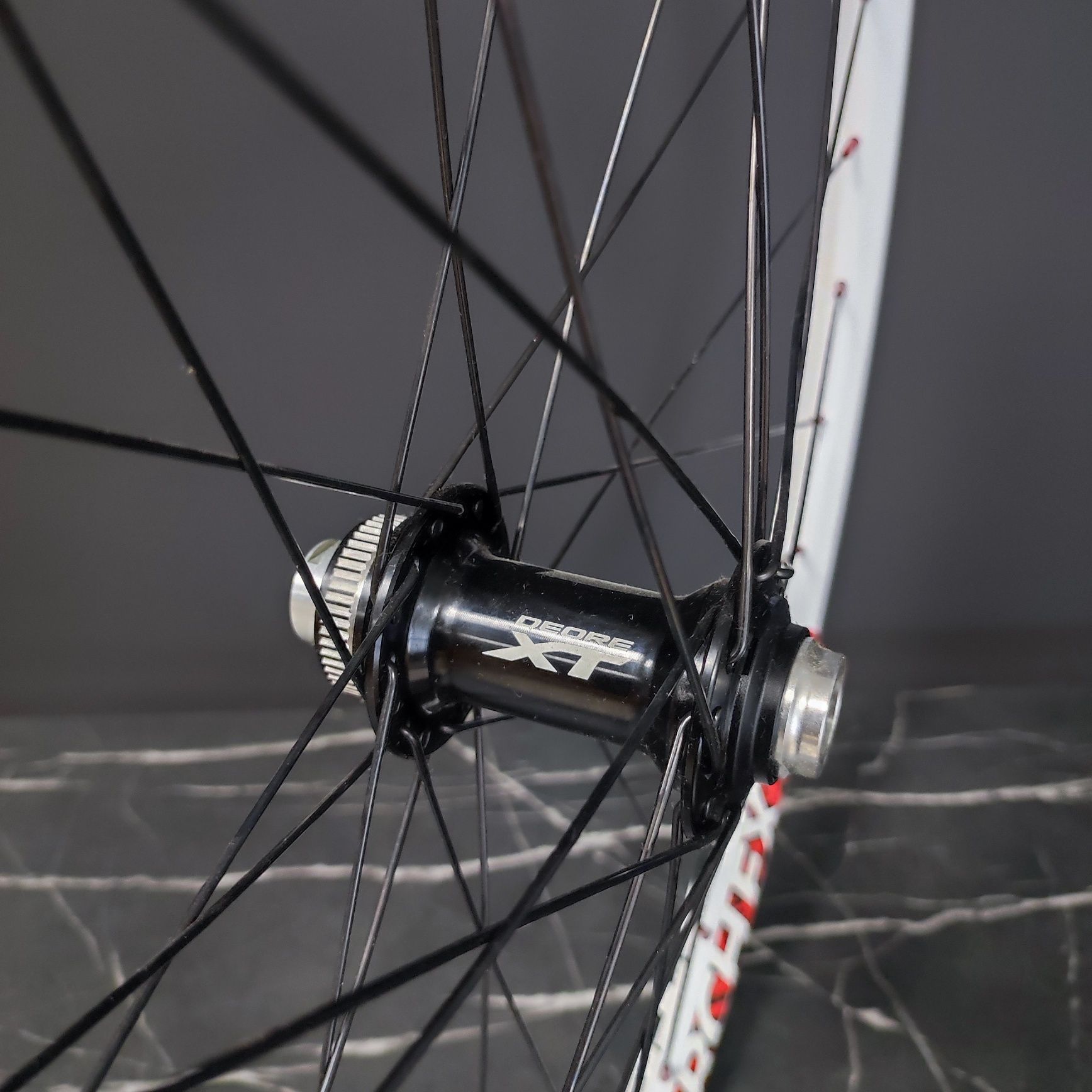 Koła ZTR Arch EX 26 białe Shimano XT 15x100 12x142 D-Light NOWE