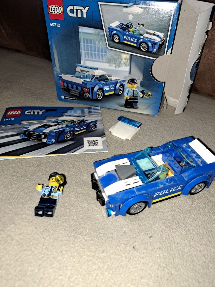 Lego city 60312 radiowóz