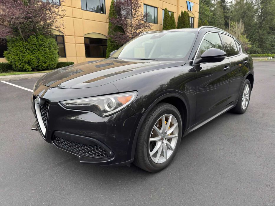 Alfa Romeo Stelvio      2018