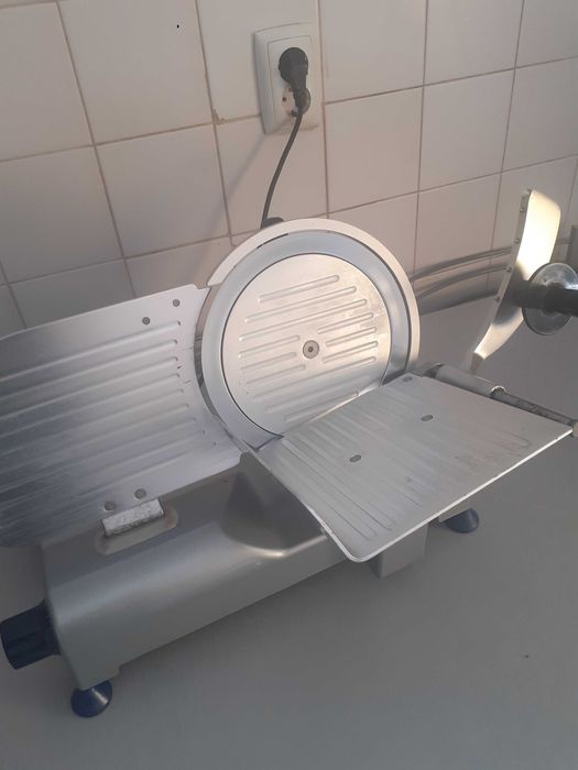 Vendo esta maquina comprei outra