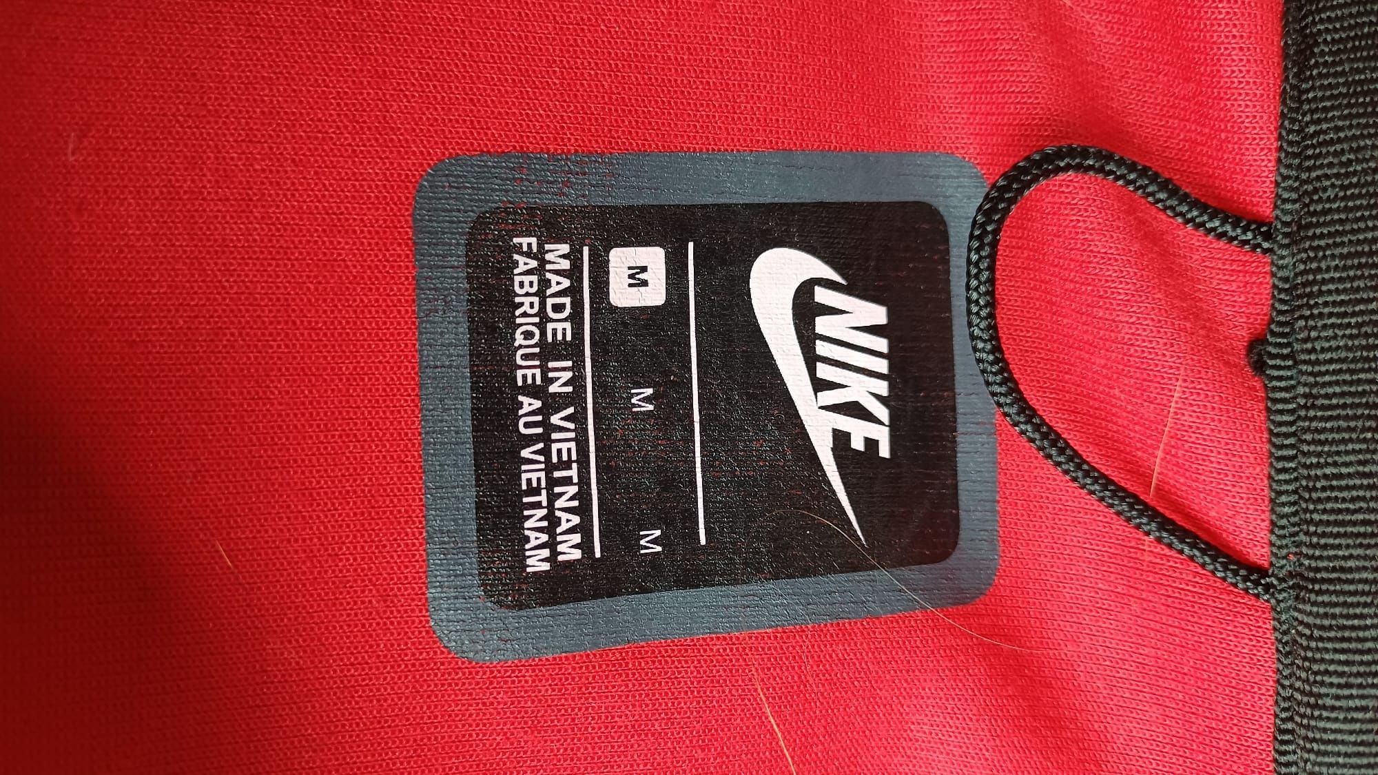 Czerwona bluza nike, M