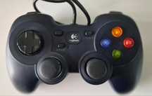 Pad Logitech Gamepad F310 + pad gratis