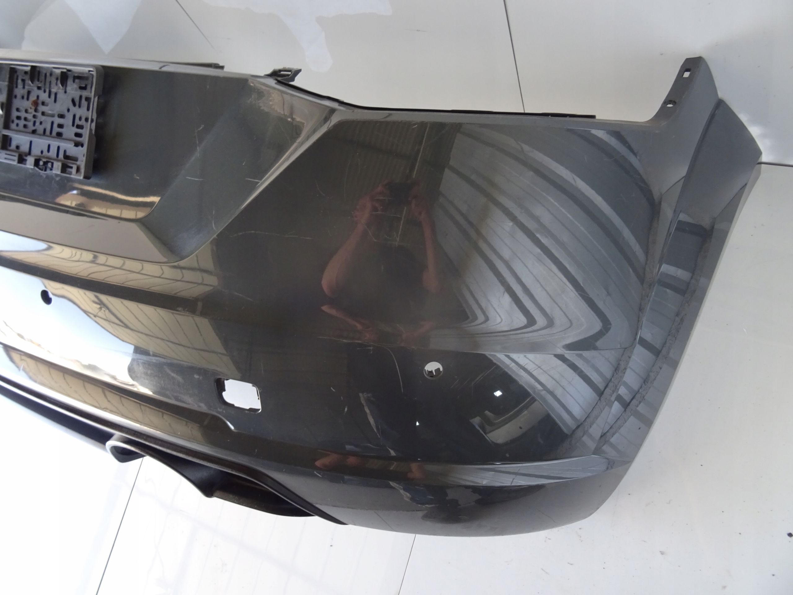 Zderzak tył tylny spoiler audi TT 8S0 14 19 oryg