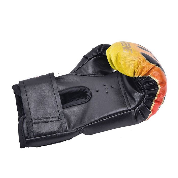 Детские и подростковые боксерские перчатки черные красные