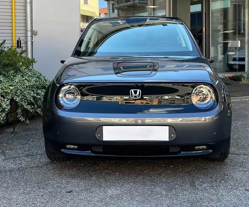 Honda e      2022