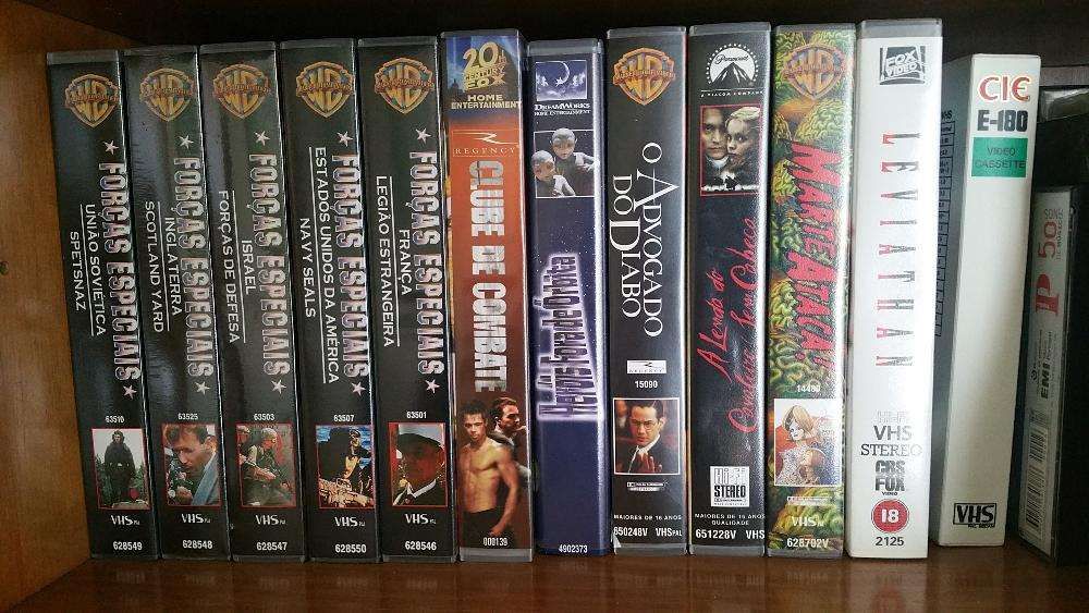 Coleção de DVDs e VHS (diversos) em excelente estado