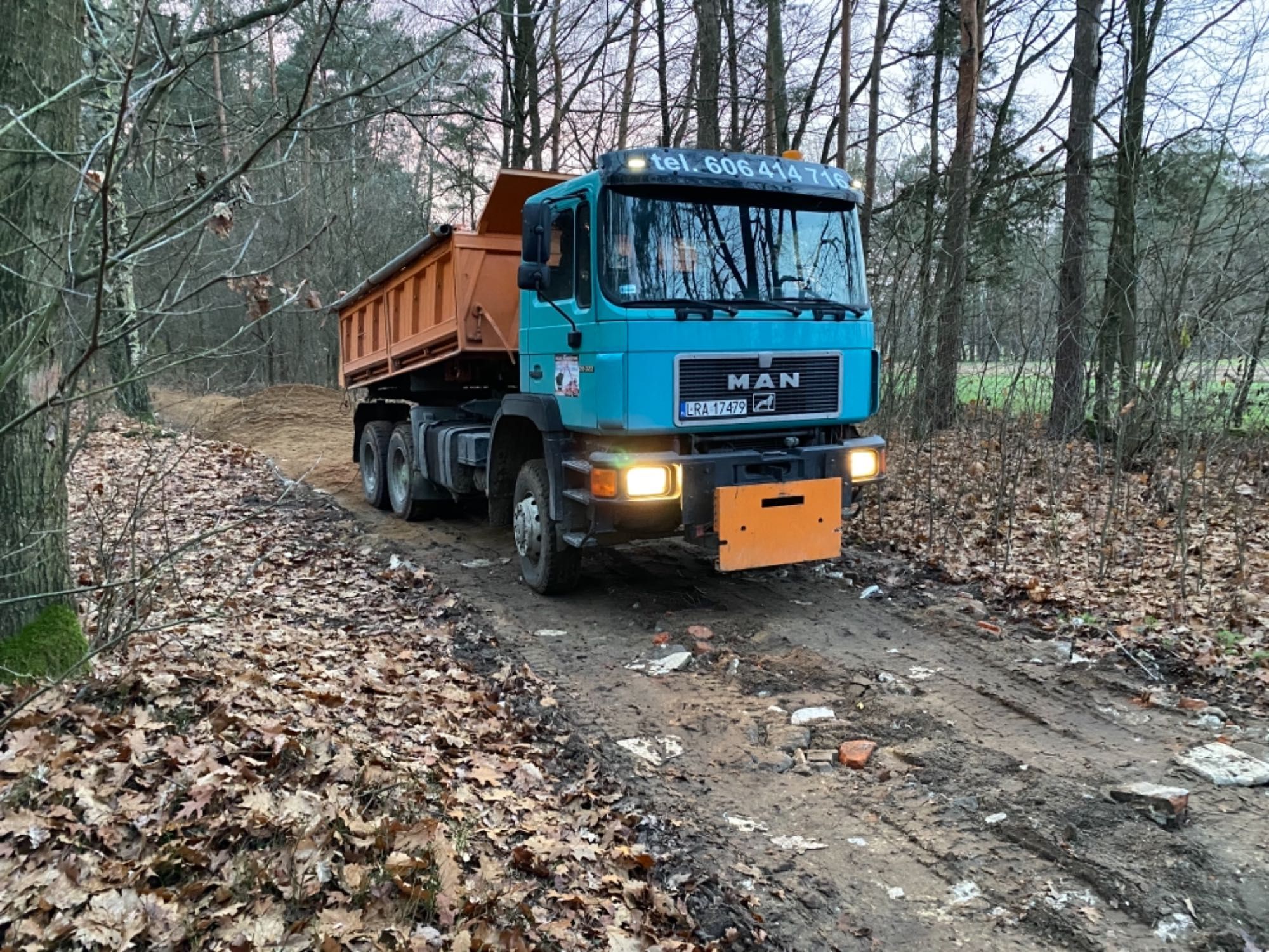 Ziemia ogrodowa czarna oraz torfowa idealna do ogrodu z transportem.