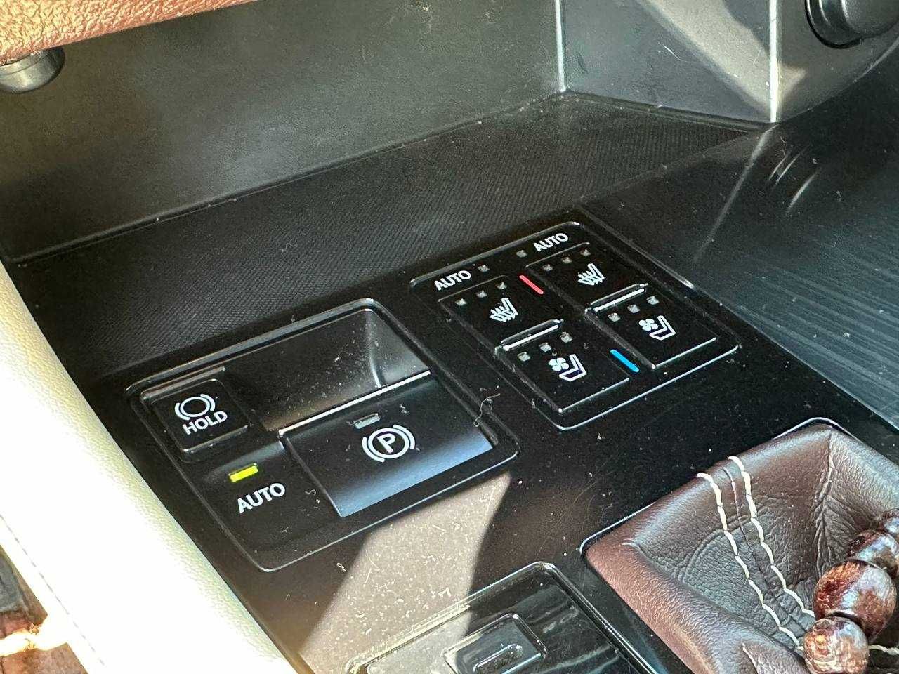 Авто Lexus RX 2018