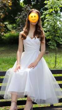 Випускна сукня білого кольру. 34 розмір ,можливий торг