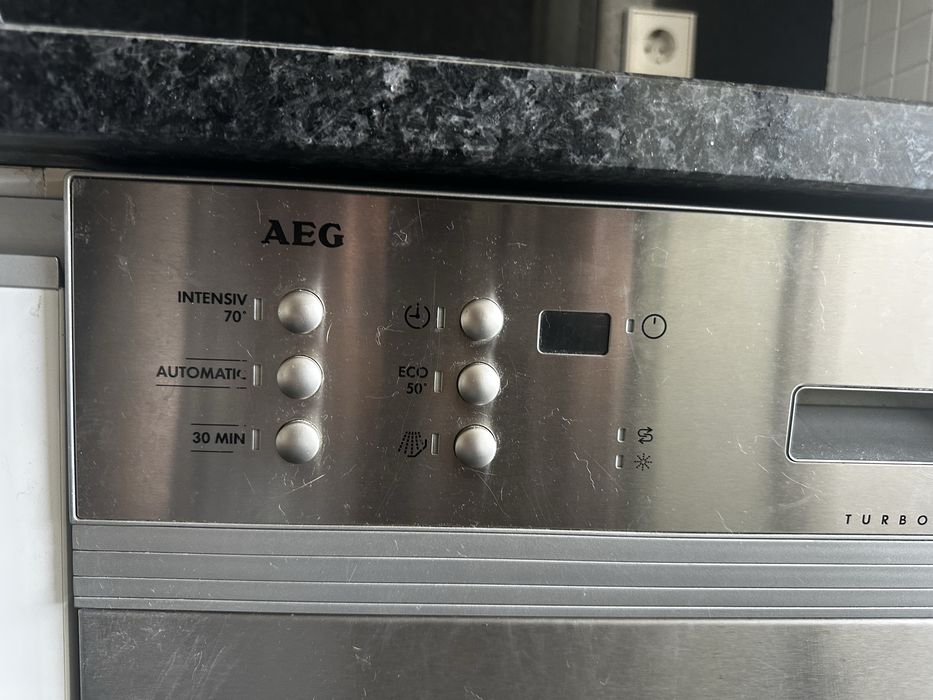Maquina lavar loiça AEG inox