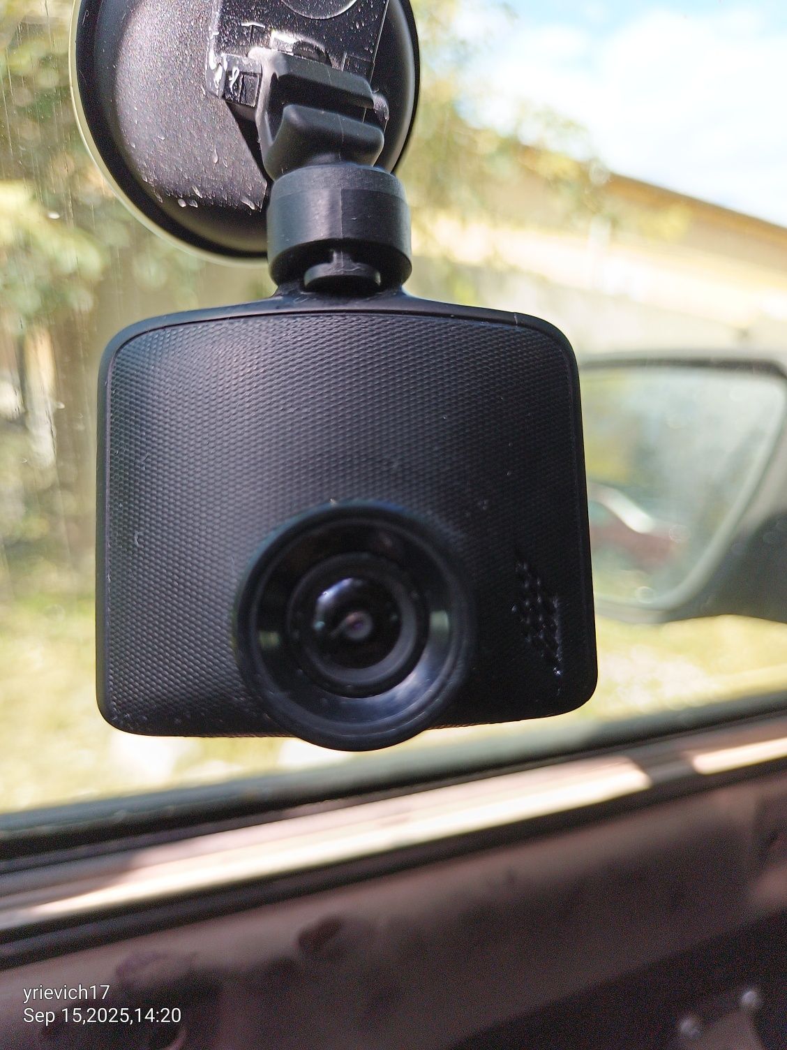 Видеорегистратор Mio Mivue C380D