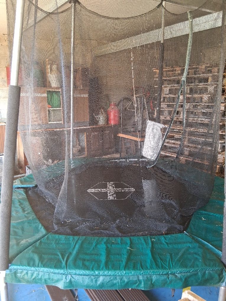 Trampolim Hexagonal 130kg máximo