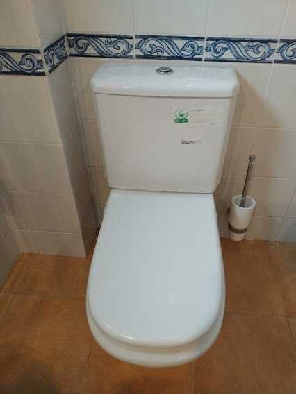 Arrenda-se moradia com 2 quartos