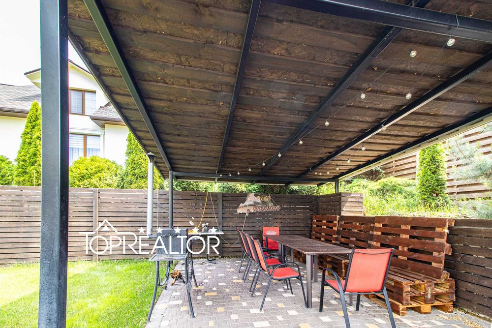 Продам 2-поверховий будинок з ремонтом Флорінка-2 (Флоринка)