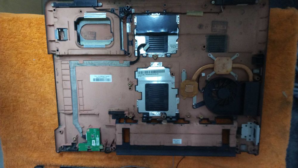 Portátil Packard Bell ARGS1  - para peças