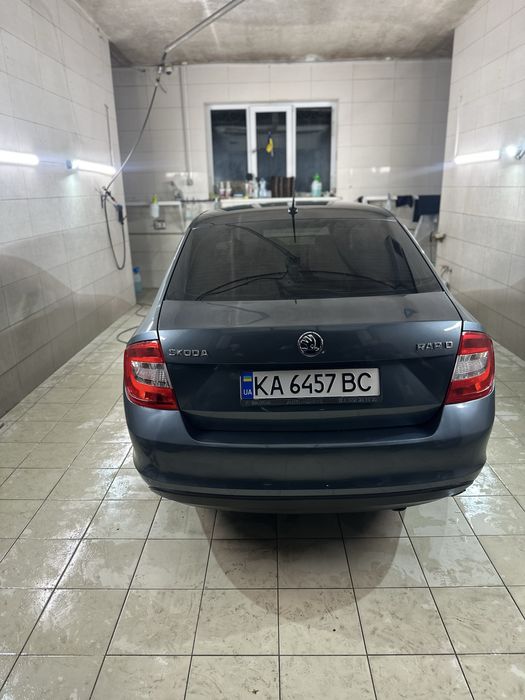 Продам шкода рапид 1.6 mpi