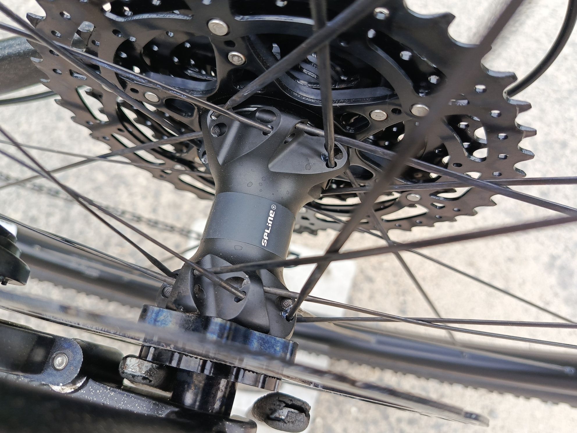 Rower gravel Rondo Ruut AL2 Sram Apex 1x11 Dt Swiss rozmiar L stan bdb