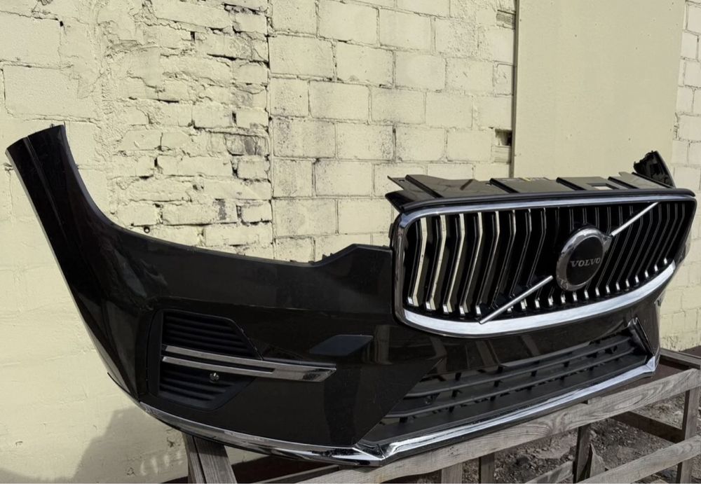 Передній передний бампер Volvo Xc 60 xc60 2023