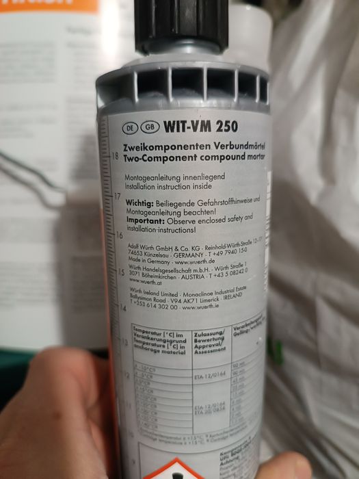 Sprzedam Klej Würth dwóch komponenty do betonu