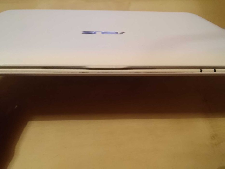 Laptop Asus, 11 cali, stan BDB