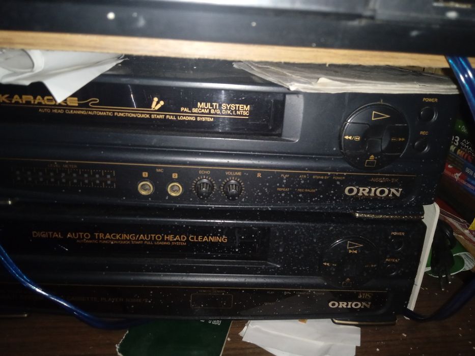 Продаю відеомагнітофон