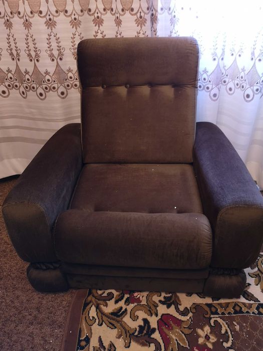 Conjunto sofás vintage: 1 sofá de 3 lugares + 2 sofás de 1 lugar