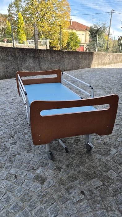 Cama Articulada C/ Colchão Anti-Escaras Azul + Colchão Ar Anti-Escaras