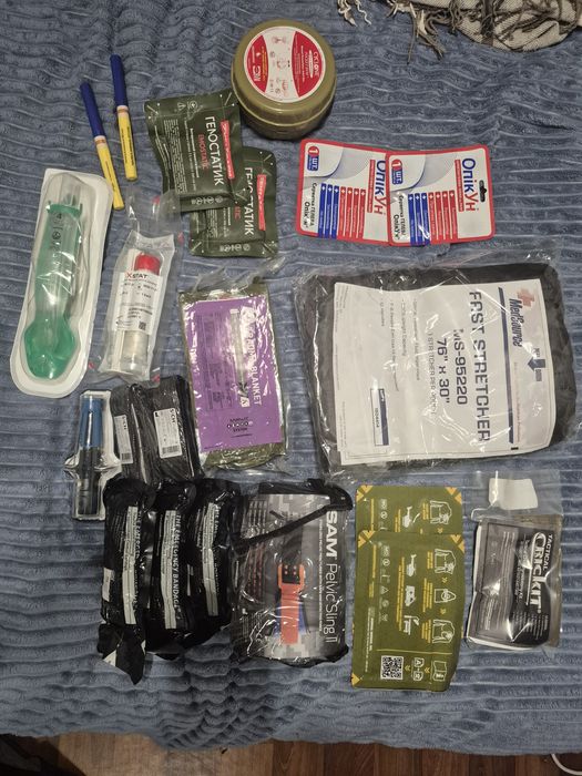 Медичні речі (бандаж, гемостатік,  опікун, і gel, оклюзійні наліпки,