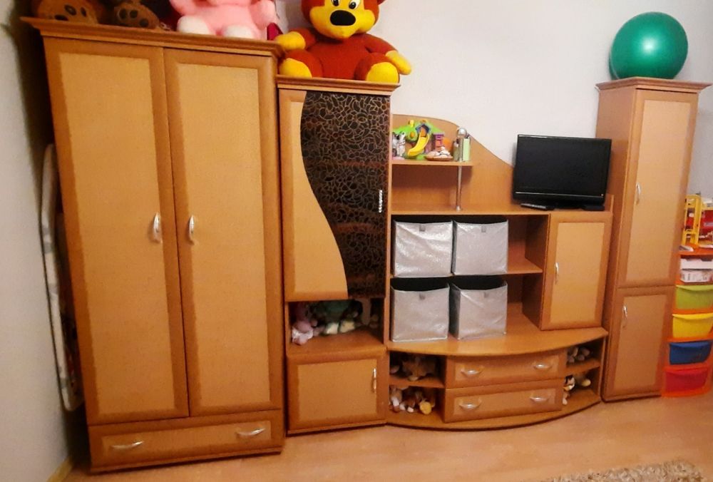 Zestaw mebli, meblościanka  regał