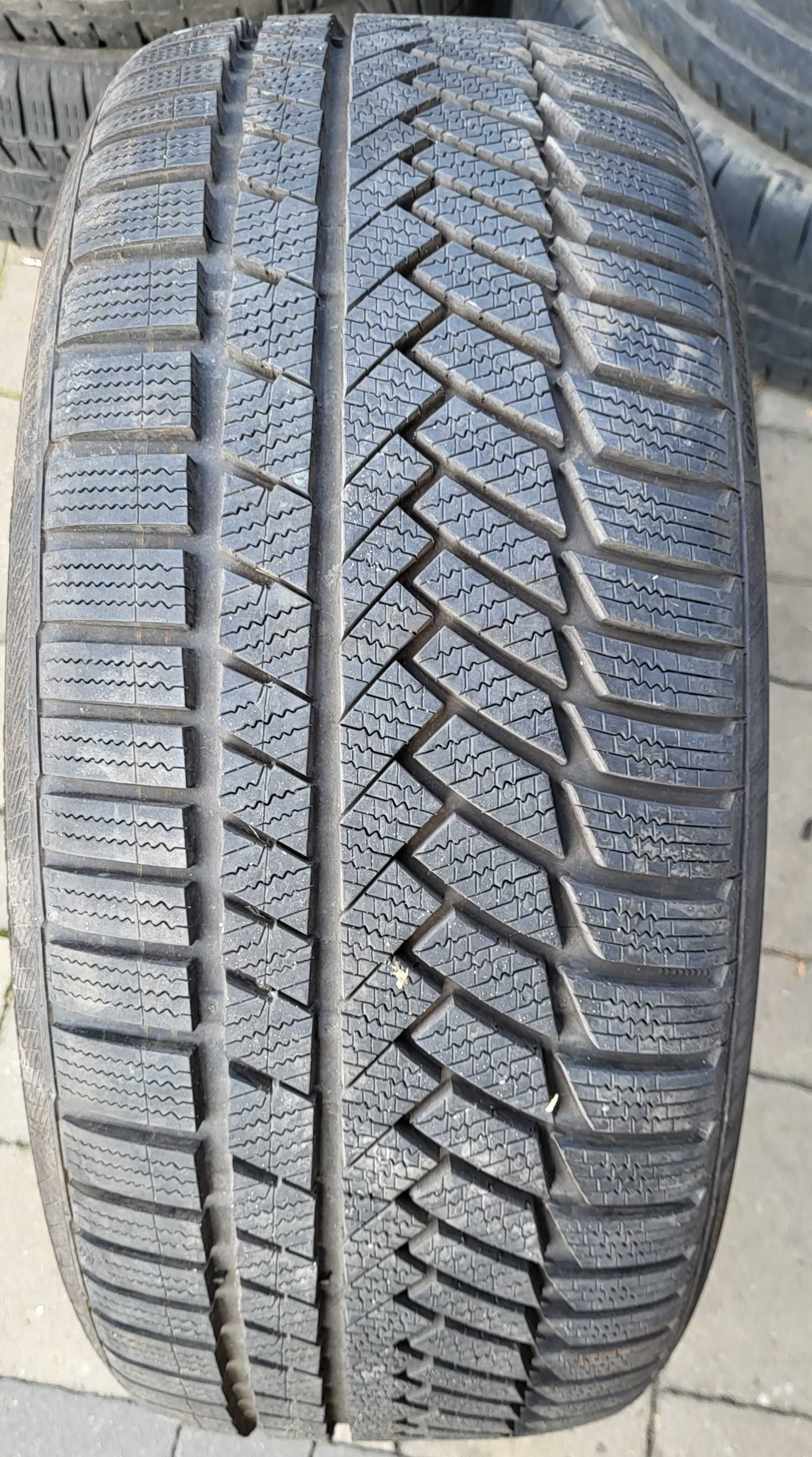 Opona 235/35R19 Continental WinterContact TS850P 91W