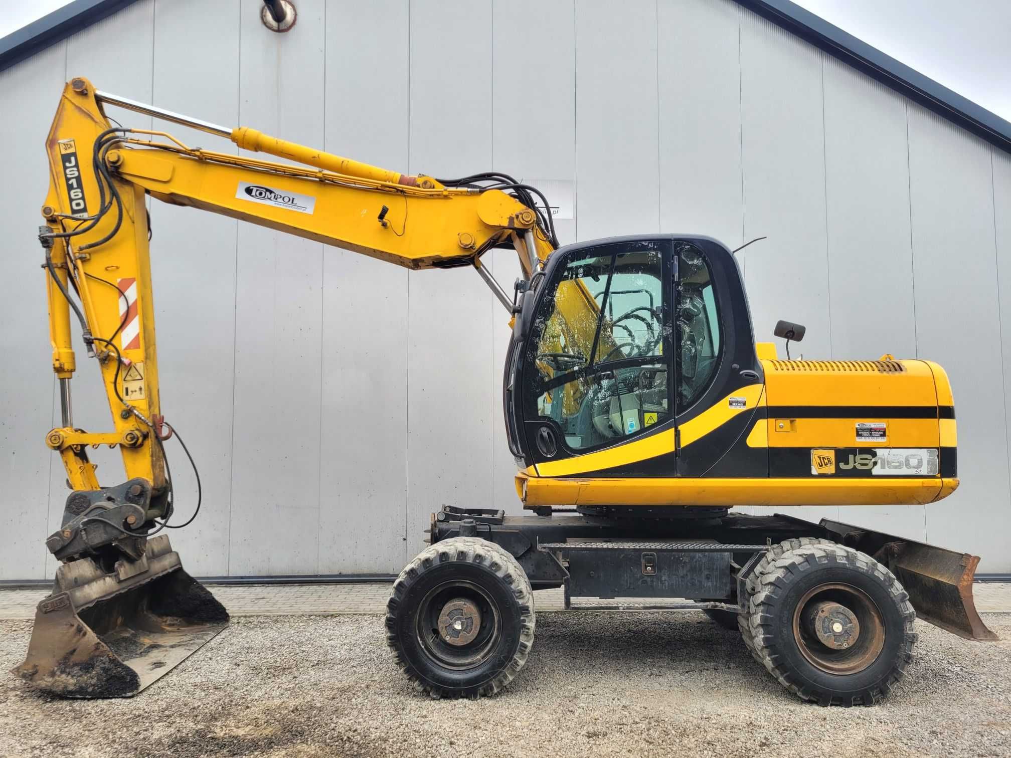 Wynajem koparki kołowej JCB JS 160W  maszyny budowlane bez operatora