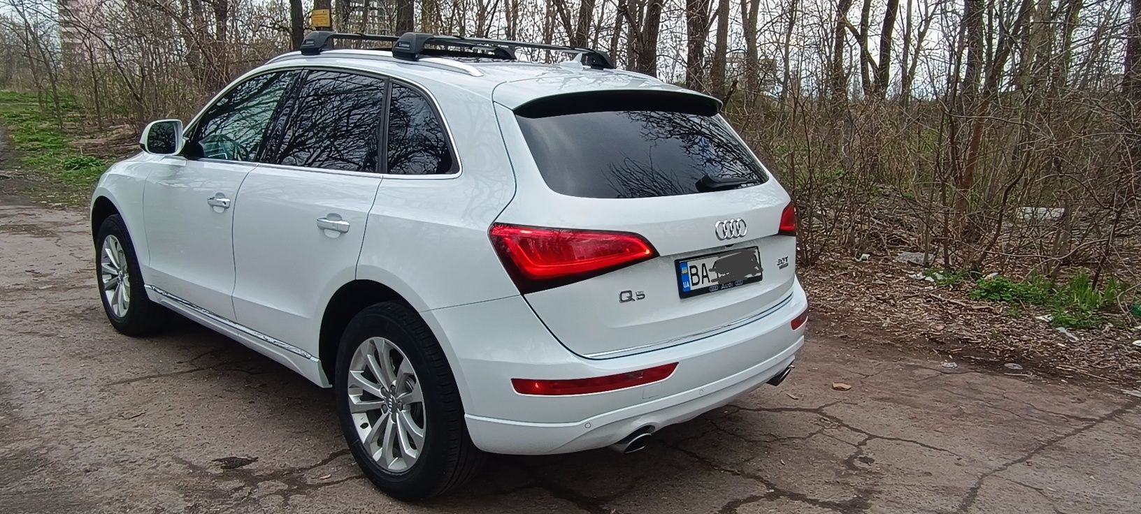 Audi Q5.  2015 Premium+