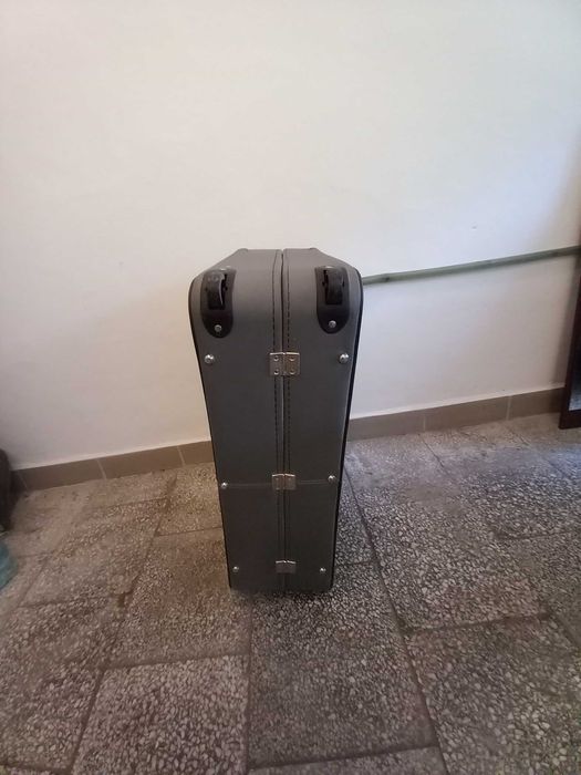 Walizka duża z kółkami
