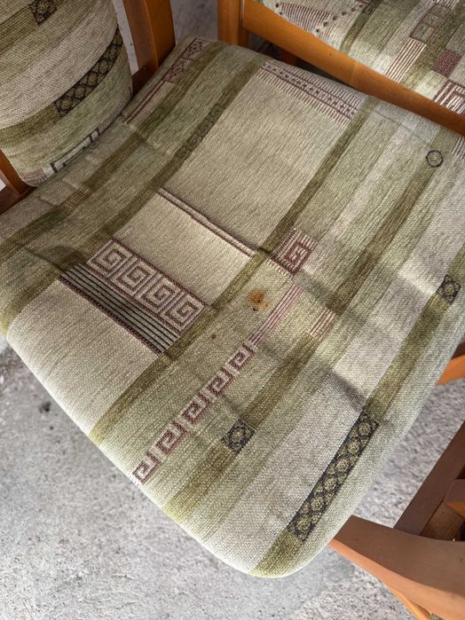 Zestaw 8 krzeseł + kanapa/sofa