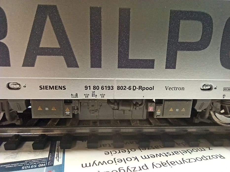 Lokomotywa elektryczna  Vectron 58115A h0 Piko