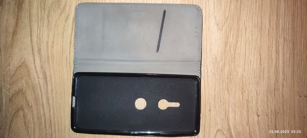 Etui pokrowiec do Sony Xperia Z3