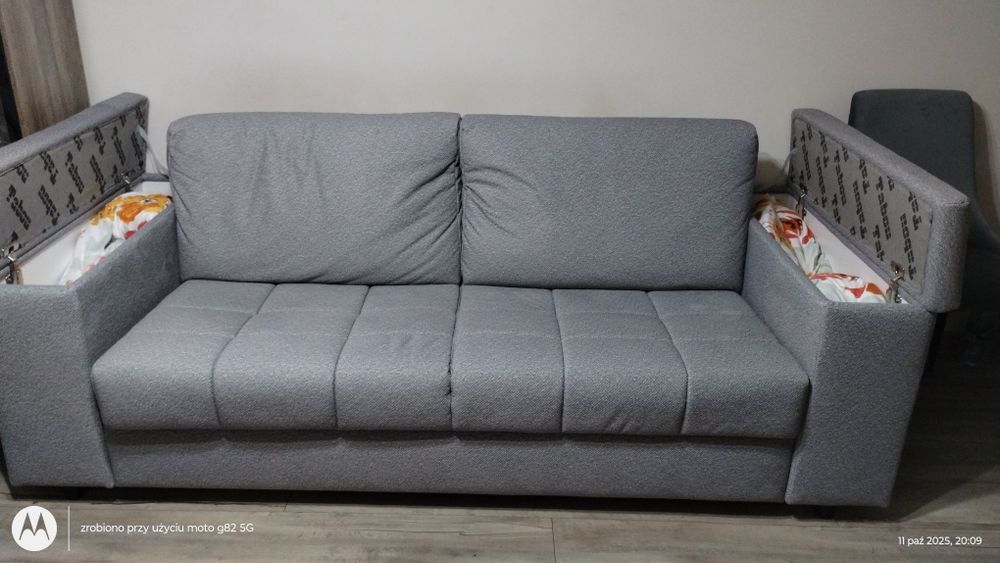 Sofa że stelażem włoskim