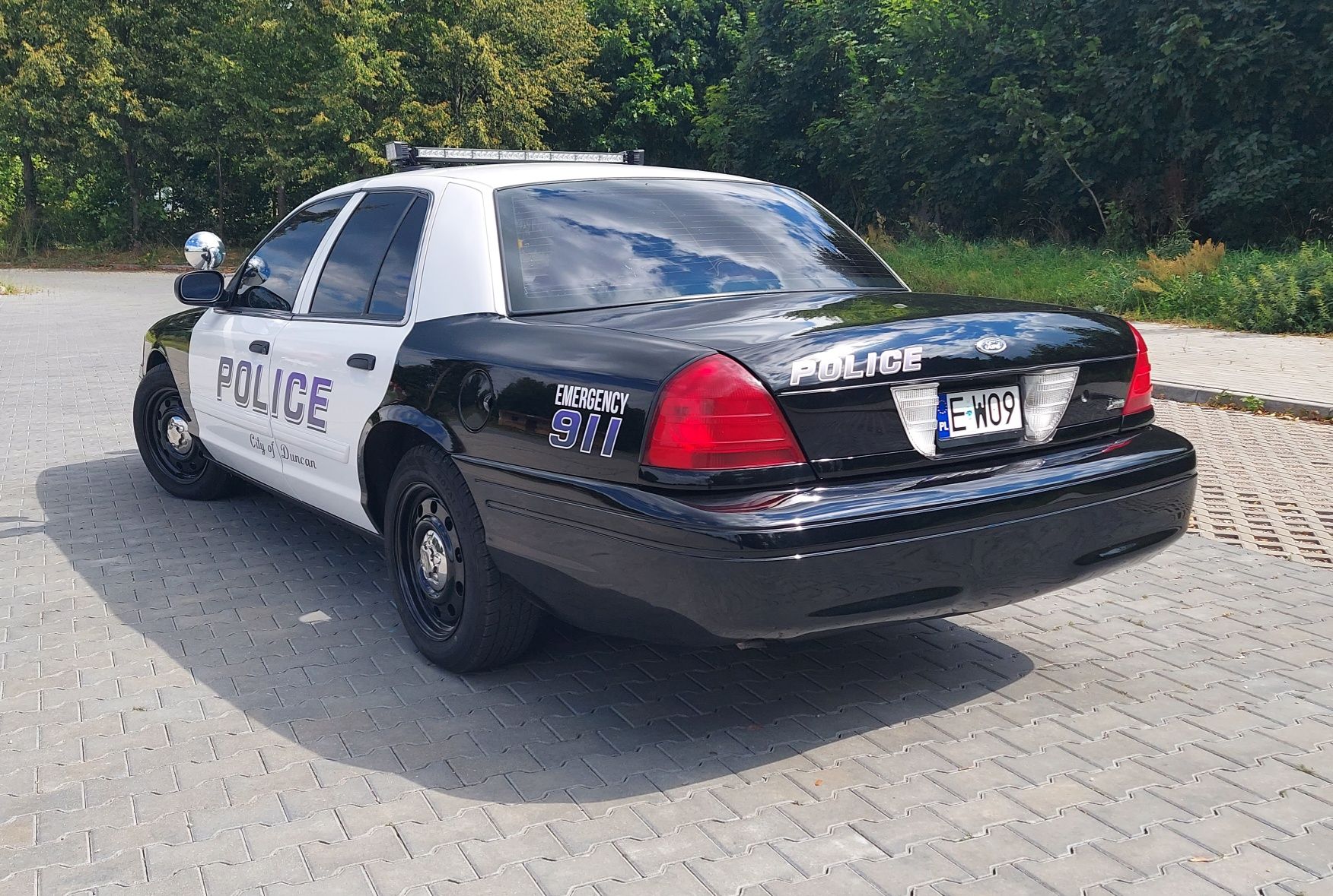 Ford crown victoria interceptor Police