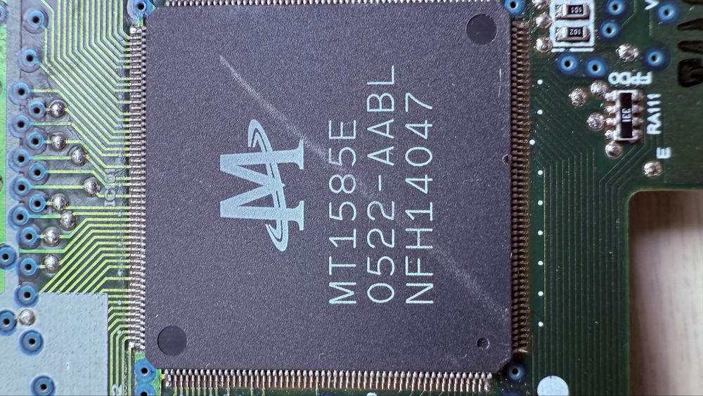 Płytka dla elektronika z układami tanio okazja