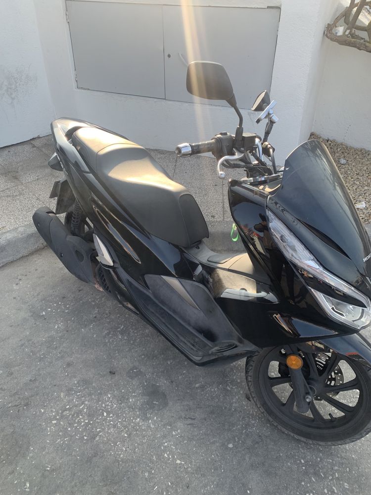 Honda pcx 2019 ótimo estado